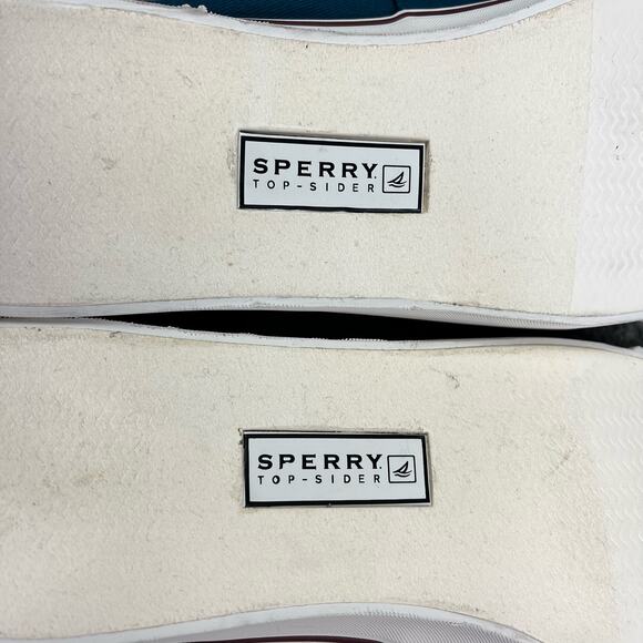 Sperry Topsider women’s size 10 in maroon, navy and green - Picture 3 of 7